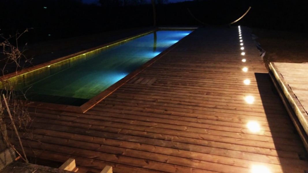 piscine biopooltech naturelle en bois et connectée