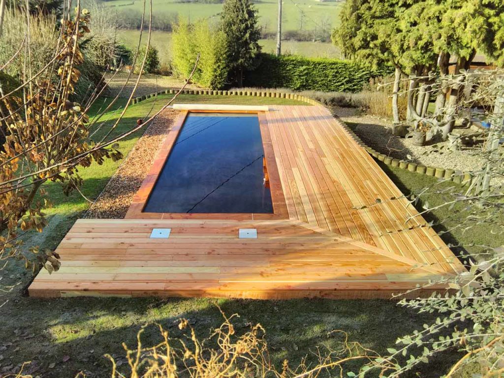 piscine naturelle biopooltech, en bois avec une filtration biologique